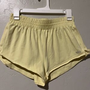 Alo yoga yellow shorts